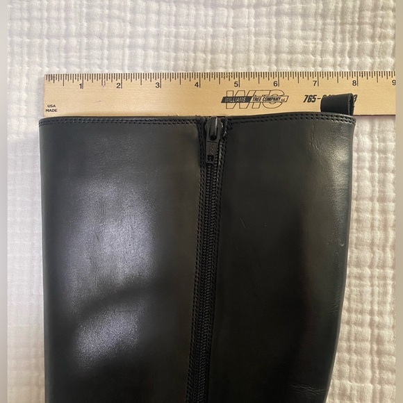 NEW COACH**send offer**AND FOUR BOOTS - Picture 8 of 13